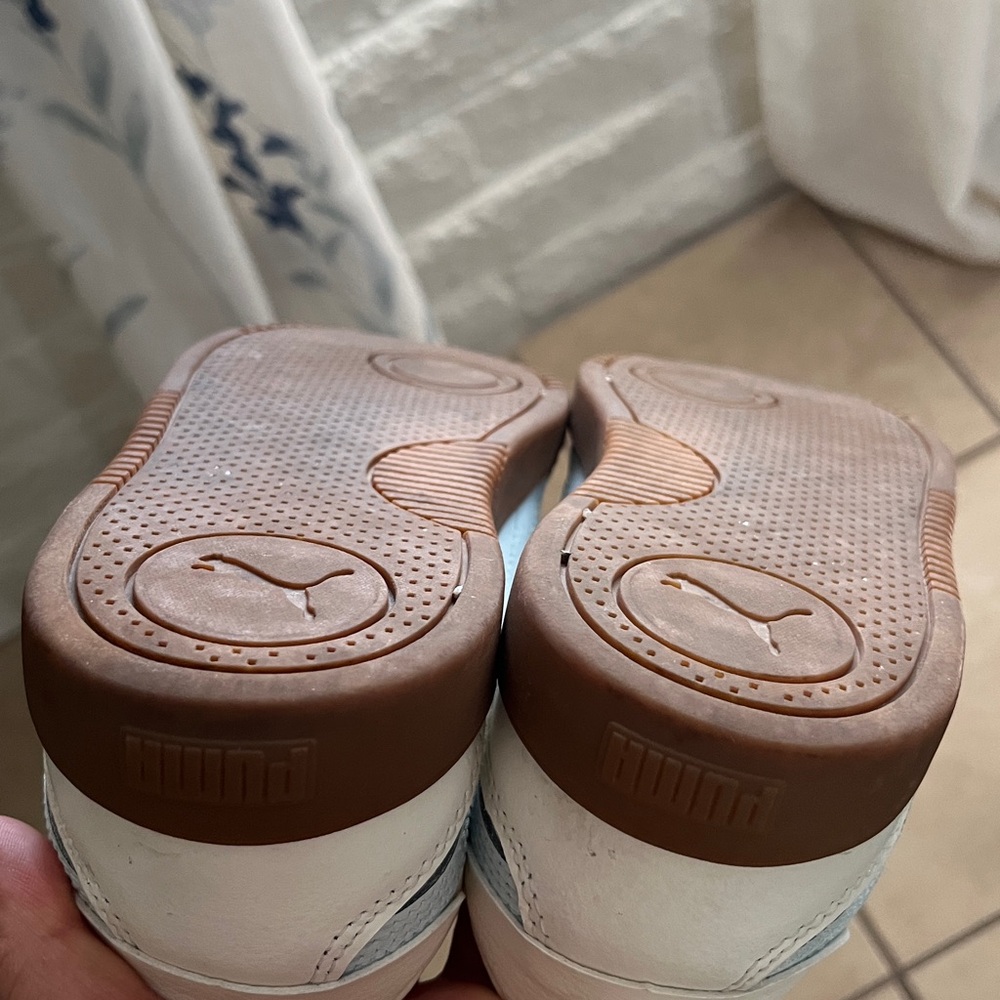 White and blue Puma Sneakers with Gum Sole - Picture 6 of 6